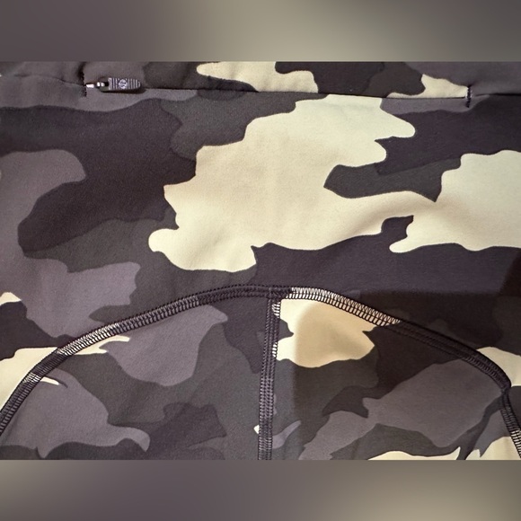 Lululemon Crispin Green Multi Camo Swift Speed High Rise Crop 21” Legging Tight - Picture 15 of 15